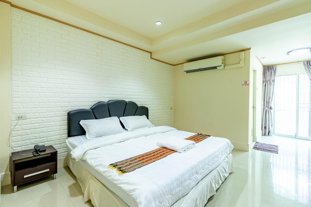 Ice Residence Hotel Bang Sao Thong Exteriör bild
